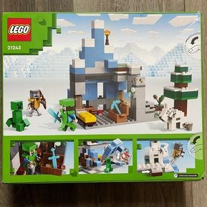 LEGO Minecraft The Frozen Peaks 21243